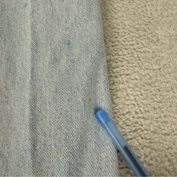 Levi's Jeans Women's Sz 25x25 Ribcage Straight Button Fly Light Blue Flare Denim - Picture 7 of 16